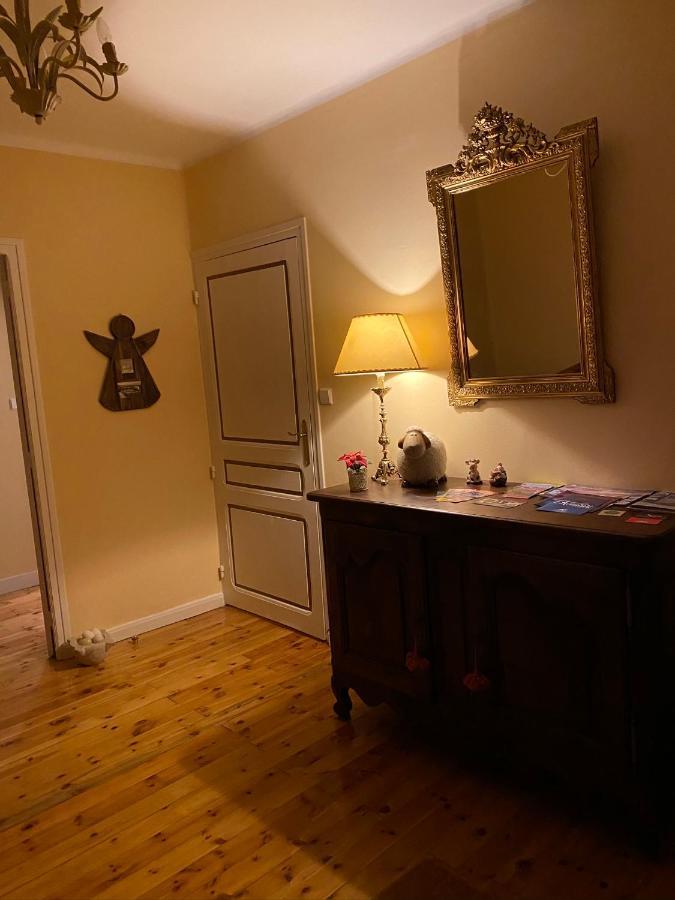 Chez Helene 3 Etoiles, Labellise Disabled Pmr,Pour 4 Personnes Chiens Bienvenus-Pet Friendly Bourg-Madame Exterior foto